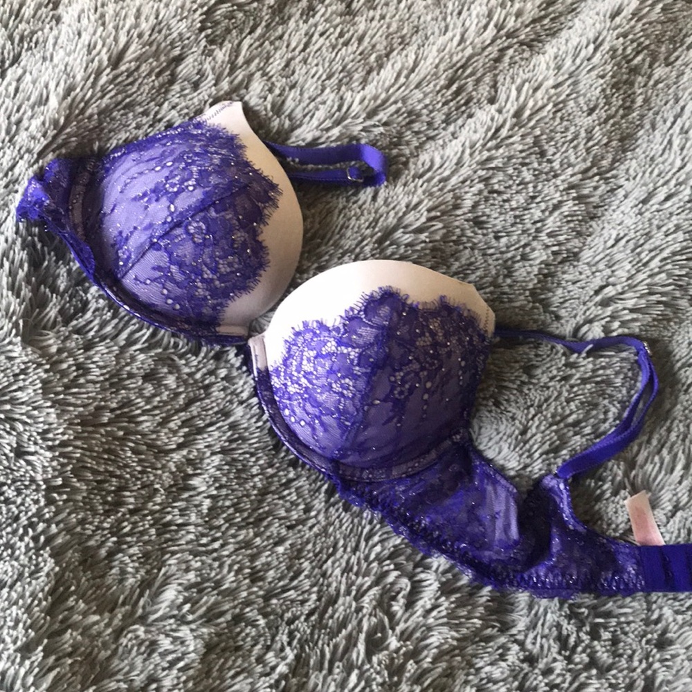 Victoria’s Secret 34C Push Up *never worn*